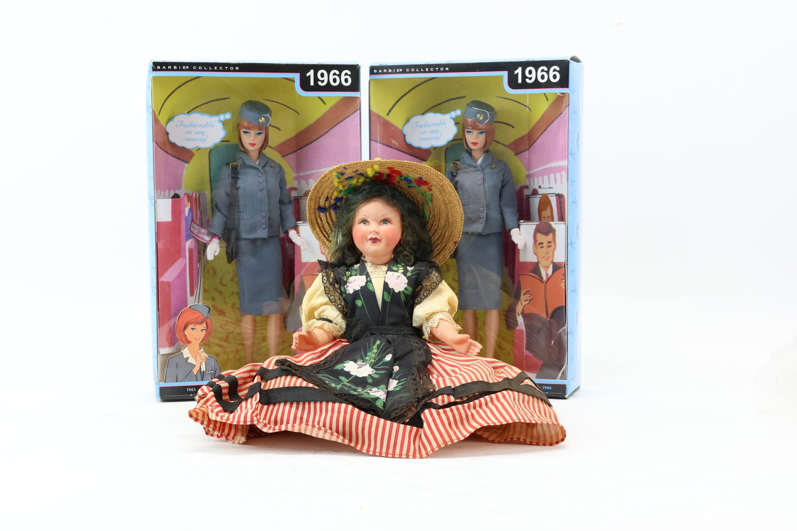 Two 1966 Barbie My Favorite Career PanAm Airways Stewardess Dolls (1 of 8)