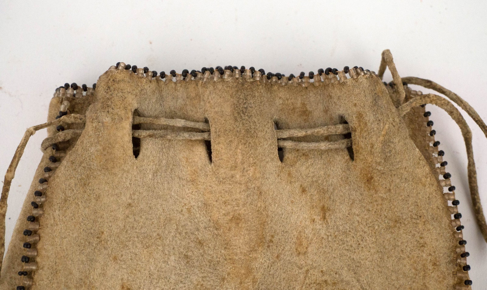 Native American Beaded Leather Pouch - 3