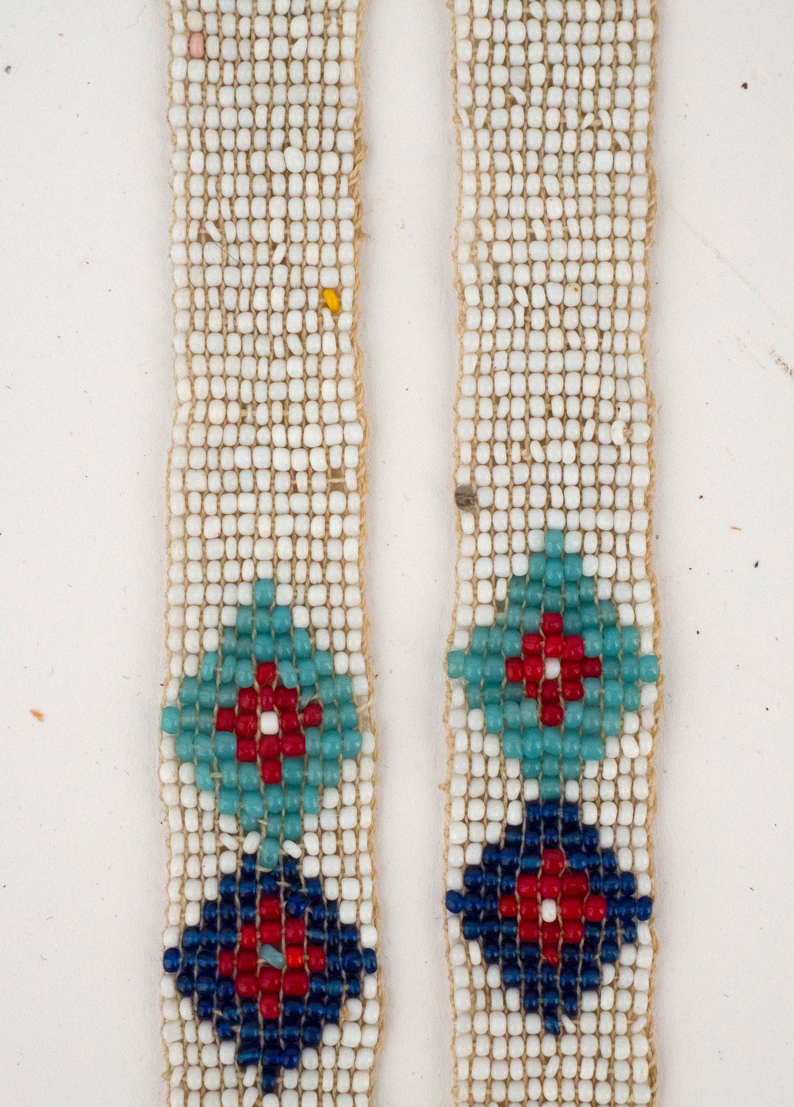 Native American Beaded Leather Pouch - 5