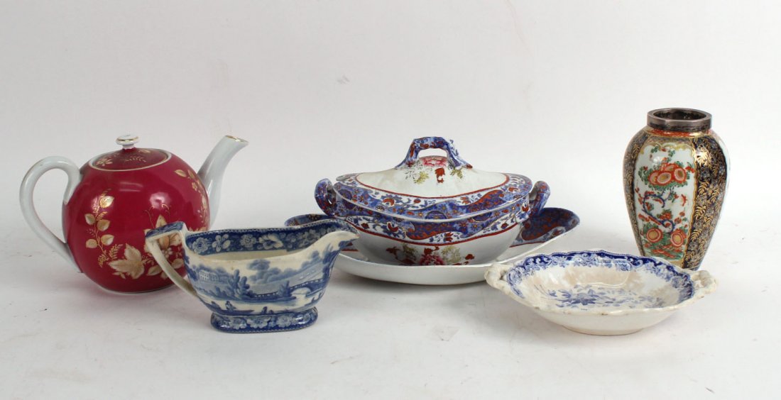 Six Porcelain Table Articles, 20thC. (1 of 10)