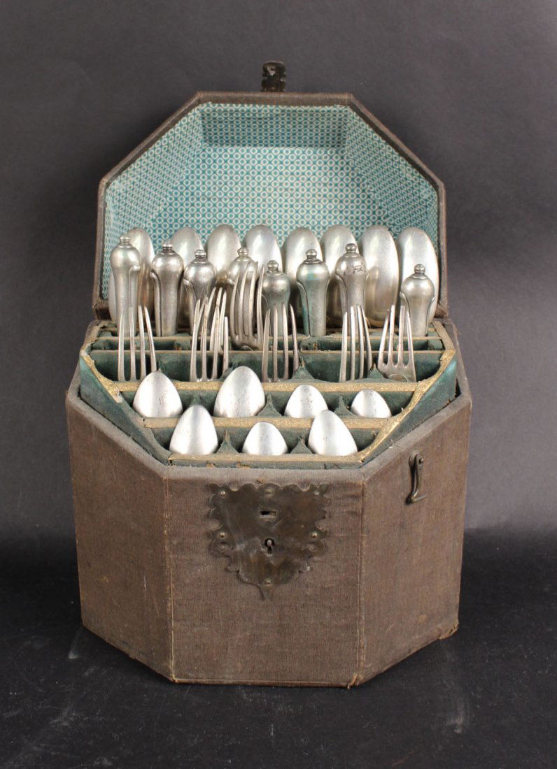 Fitted Cutlery Box, Continental Silver Flatware (1 of 10)