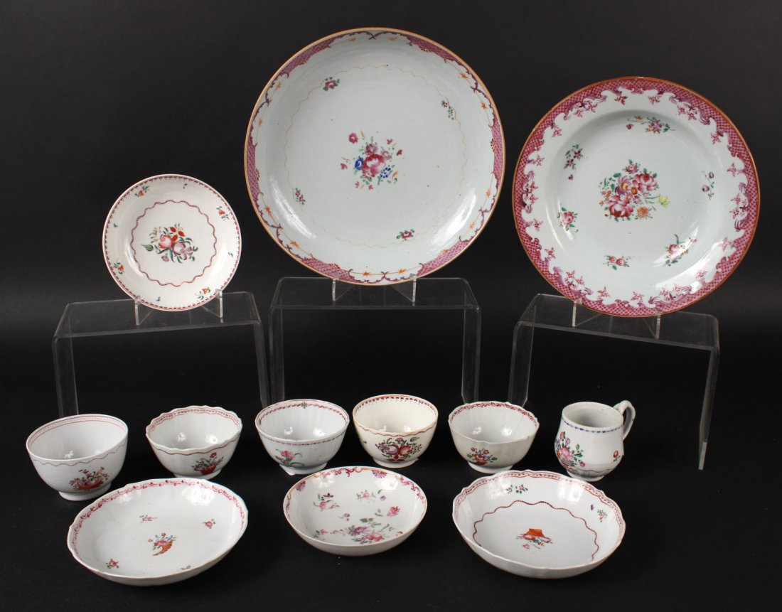 Group of Chinese Export Porcelain Articles (1 of 10)