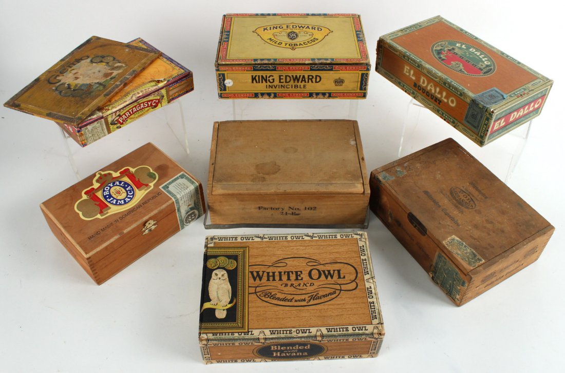 Group of Seven Vintage Cigar Boxes (1 of 10)