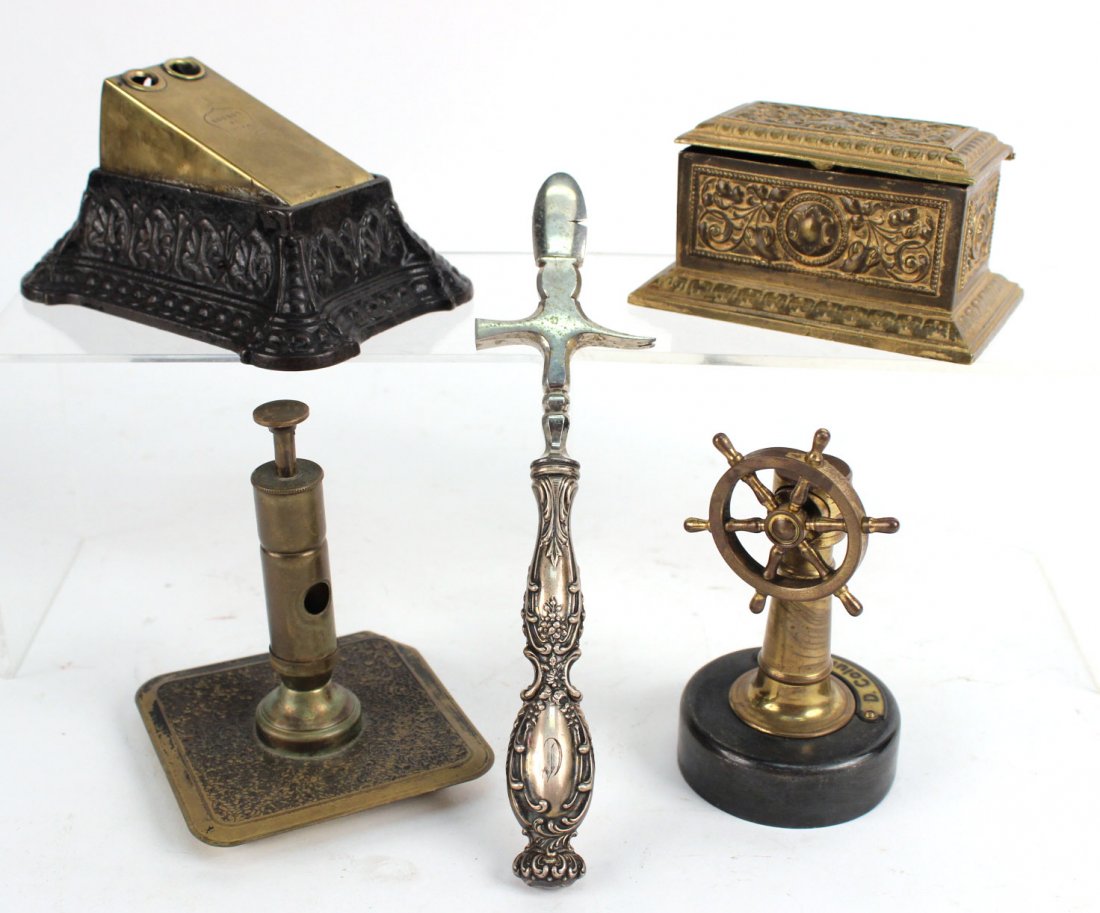 Ships Wheel Cigar Cutter (1 of 9)