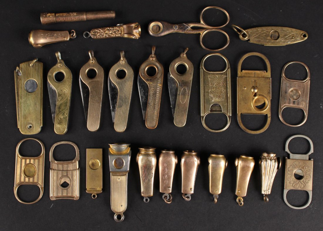 Twenty-Five Silver&Gold Tone Metal Cigar Cutters (1 of 9)