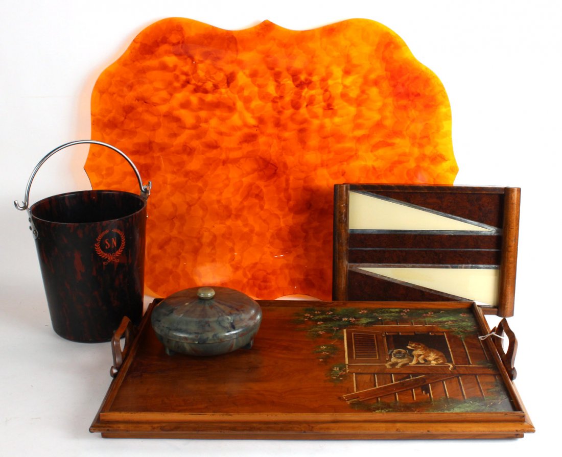 Three Vintage Assorted Serving Trays (1 of 9)