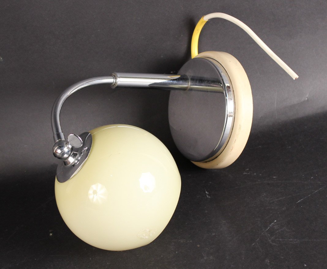 Task Light, "Tasct Licht" Marianne Brandt (1 of 4)