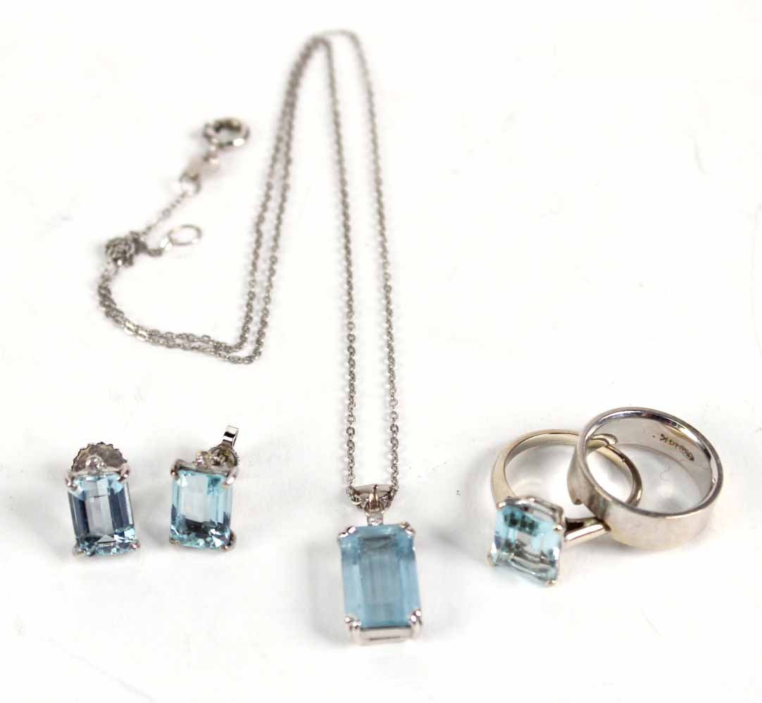 18K White Gold&Blue Topaz Ring, Pendant&Earrings (1 of 9)