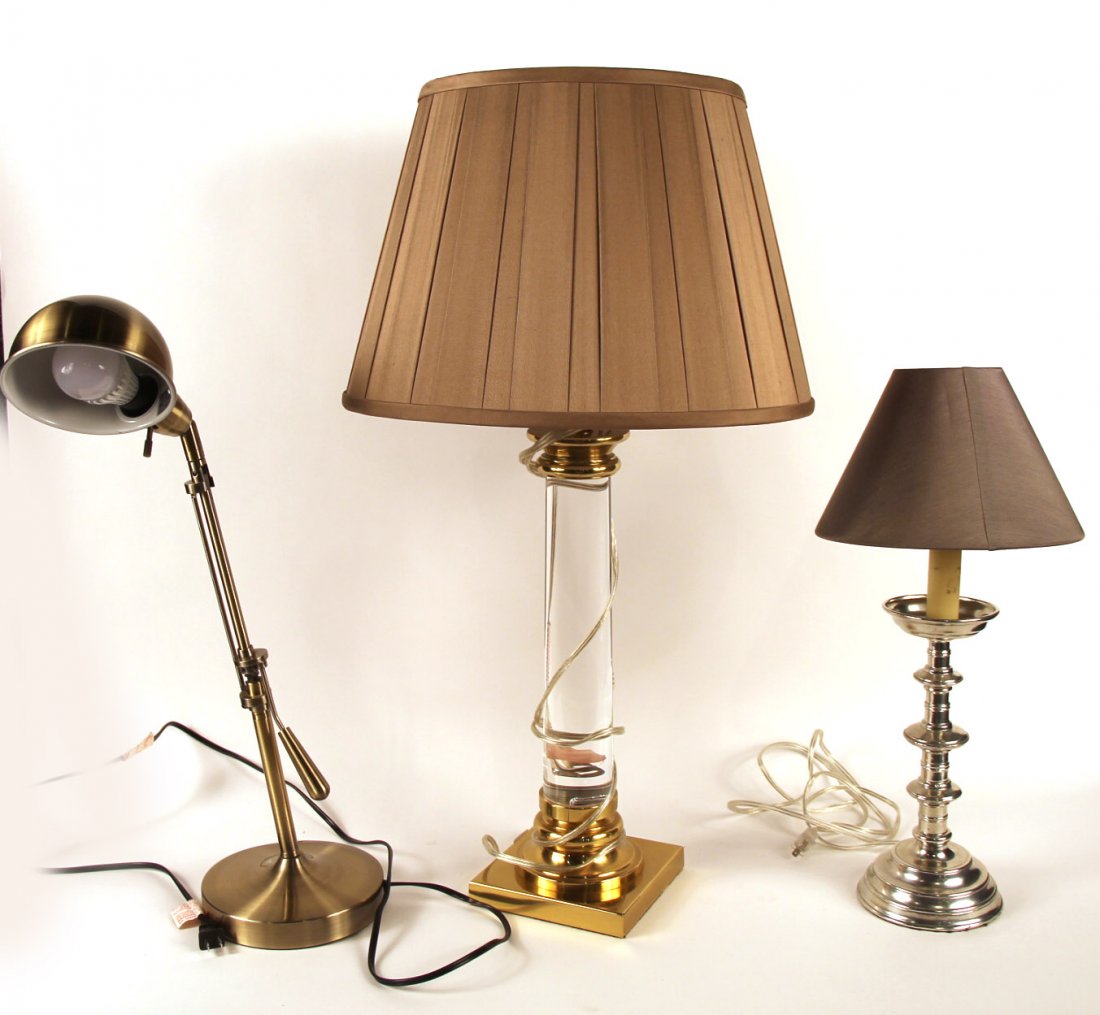 Columnar-Form Lucite and Brass Table Lamp (1 of 8)