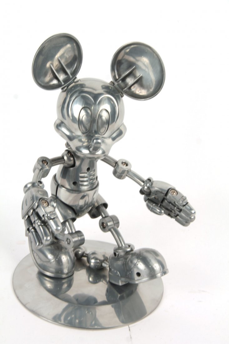 Tomy Future Mickey Mouse Figure (1 of 6)