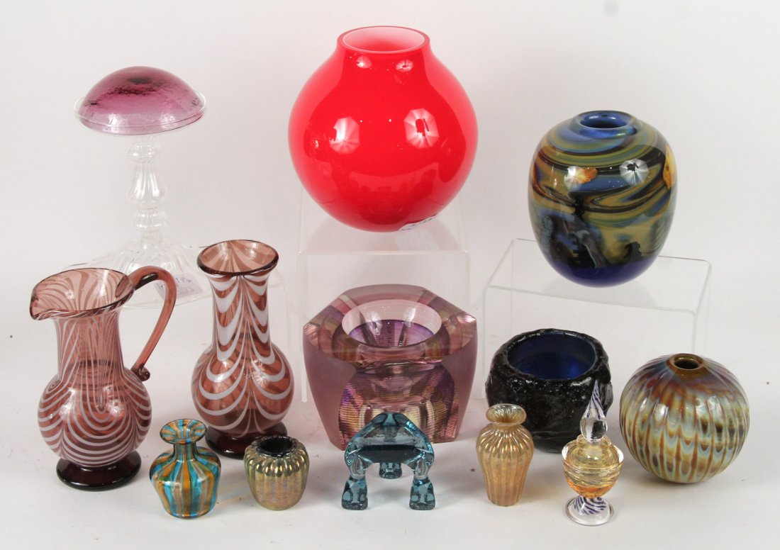 Thirteen Art Glass Table Articles (1 of 10)