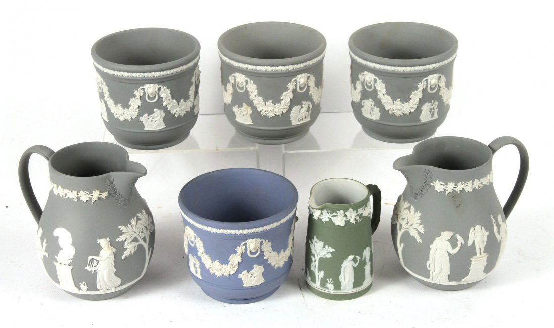 Seven Wedgwood Jasperware Table Articles (1 of 10)