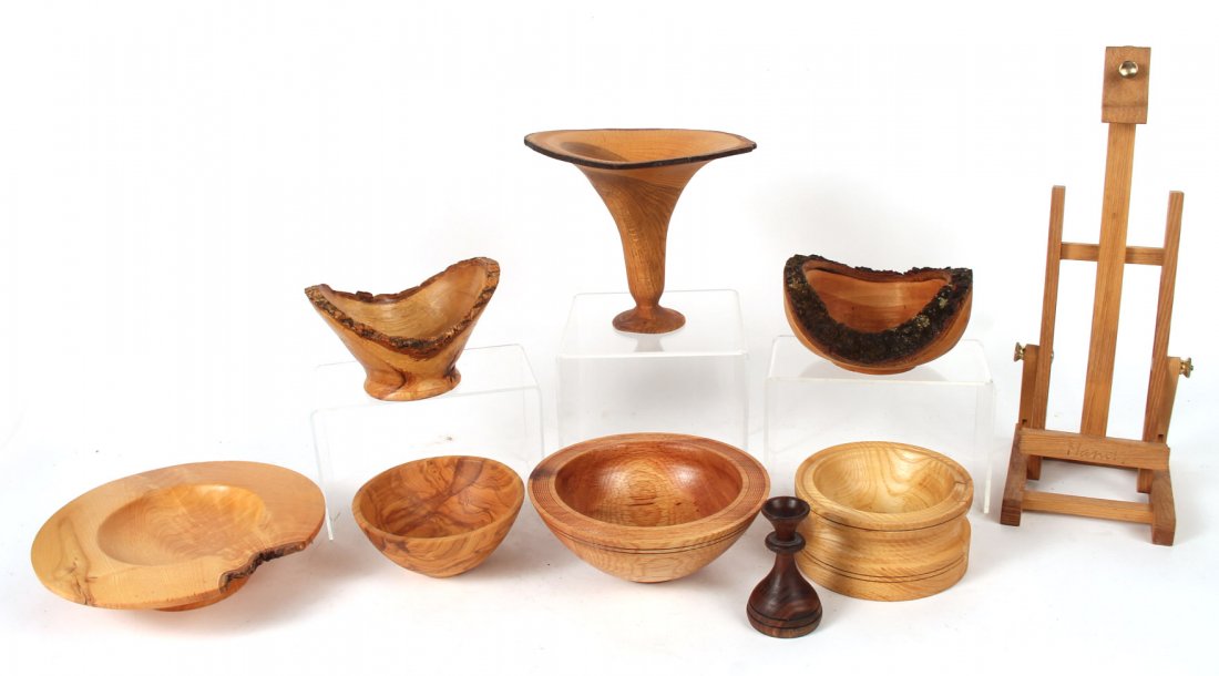 Eight Assorted Wood Bowls and Stands (1 of 9)