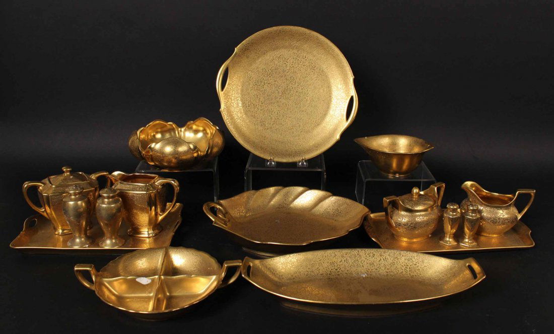 Group of Gilt Porcelain Table Articles (1 of 9)