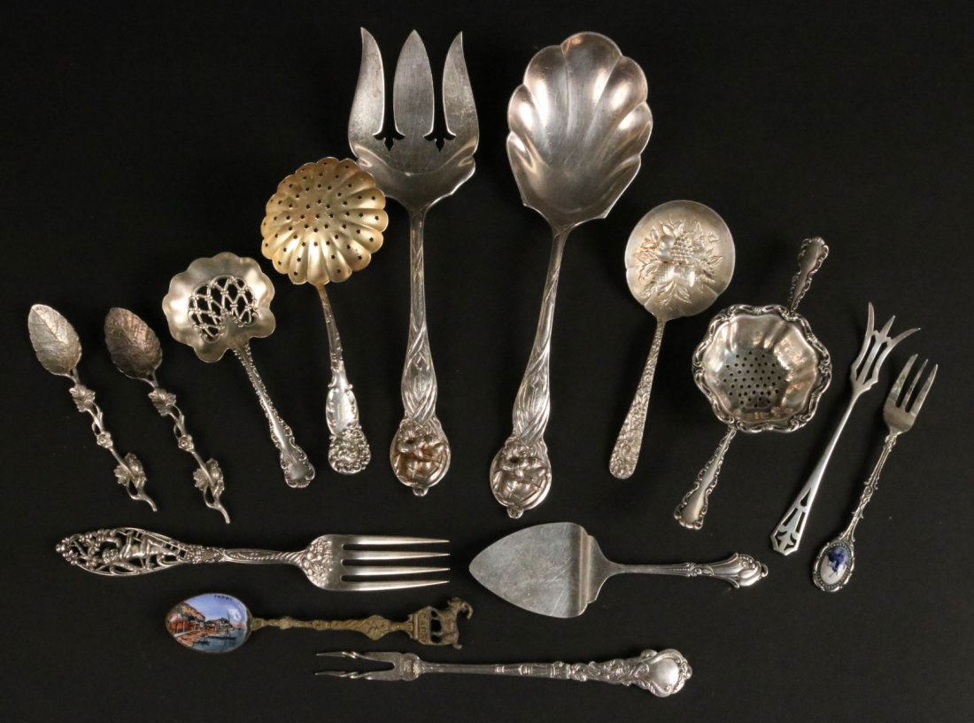 Group of Sterling Silver Flatware Serving Pieces (1 of 10)