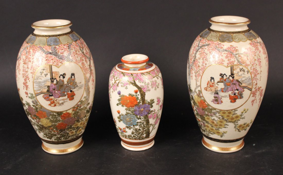 Three Japanese Satsuma Vases (1 of 6)