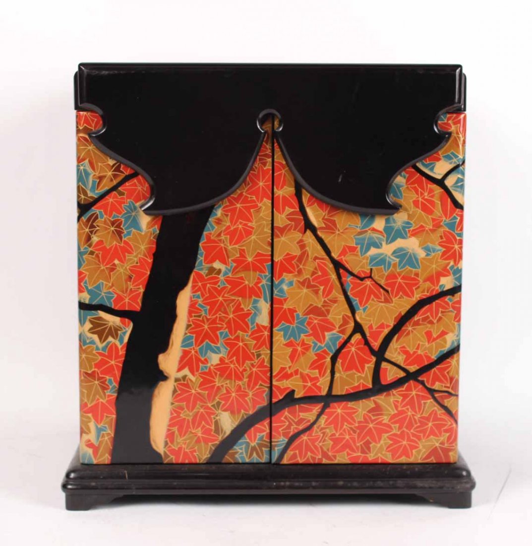 Chinese Black Lacquer Leaf Motif Jewelry Box (1 of 9)