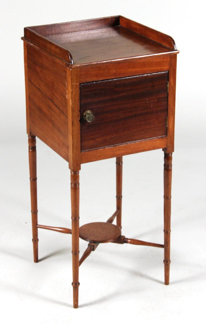 Federal Mahogany Side Table (1 of 8)