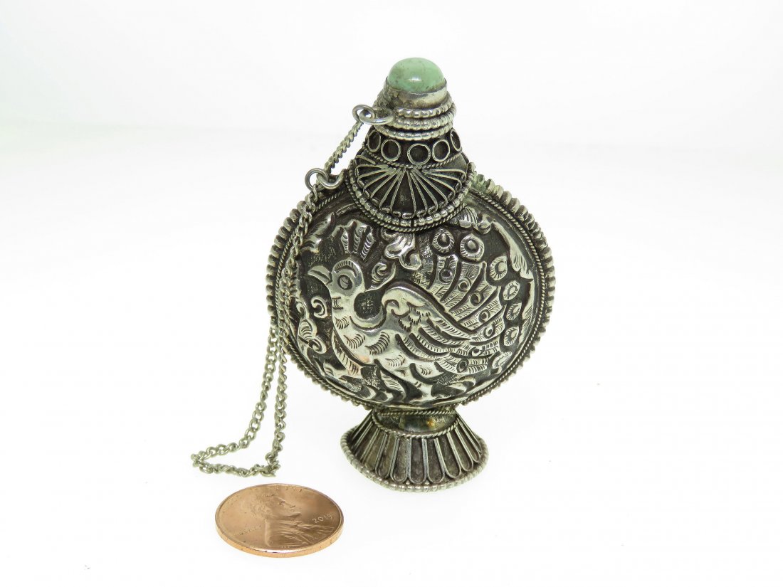 VINTAGE REPOUSSE SILVER SNUFF BOTTLE (1 of 4)