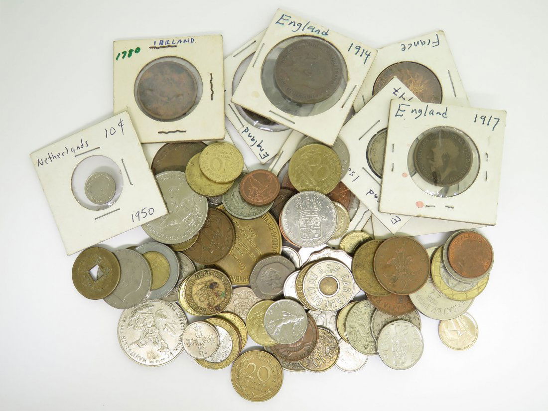 LARGE LOT ASSORTED FOREIGN COINS (1 of 3)
