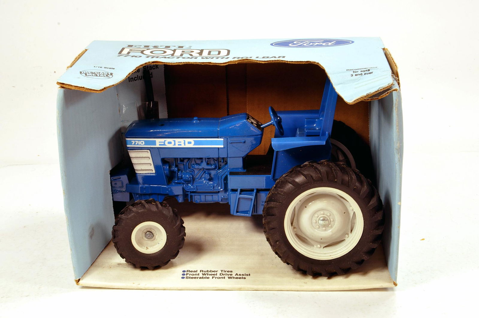 Ertl 1/16 Ford 7710 Tractor. Nice example is E in Box. (1 of 1)