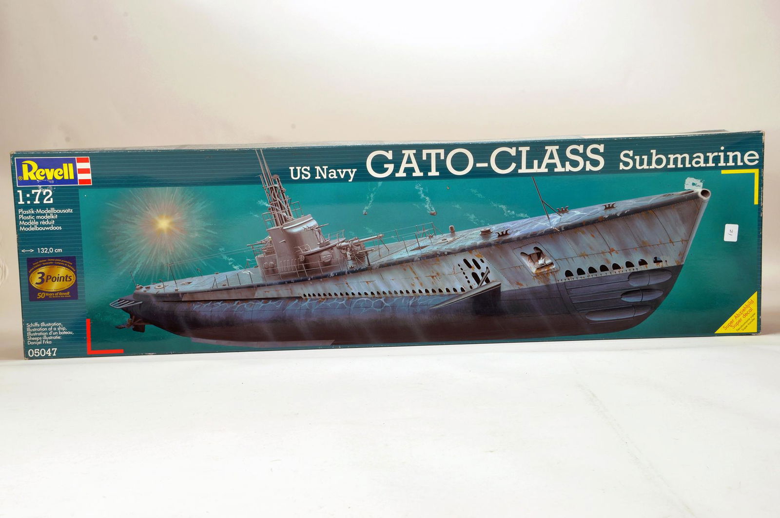 Revell 1/72 Plastic Model Kit comprising US WWII Gato: Revell 1/72 Plastic Model Kit comprising US WWII Gato Class Submarine. Impressive Kit that is complete is very large box.