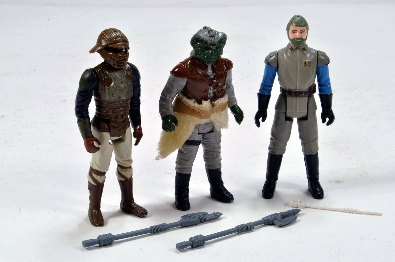 Kenner Early Issue Star Wars Figure issues comprising: Kenner Early Issue Star Wars Figure issues comprising Klaatu and two others with weapons. Generally VG (3)