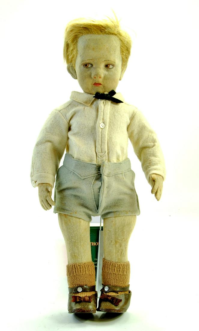 A distinctively haunting 16” Lenci Solemn-faced (1 of 6)