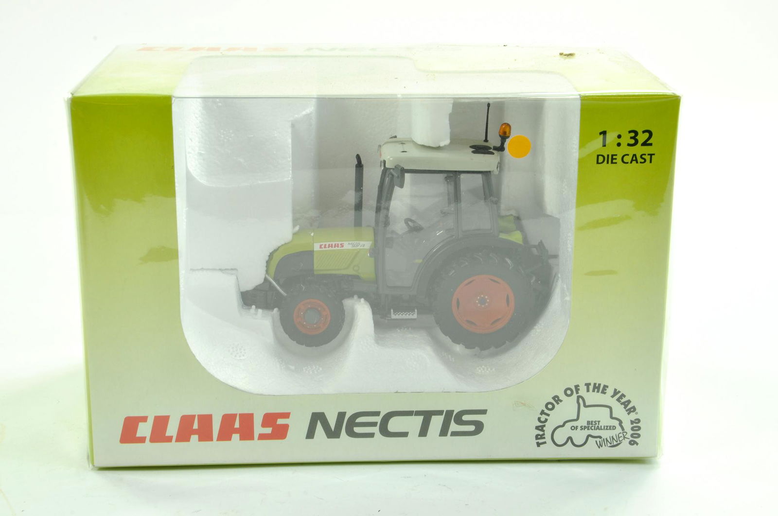 Universal Hobbies 1/32 Farm Issue comprising (dealer (1 of 1)
