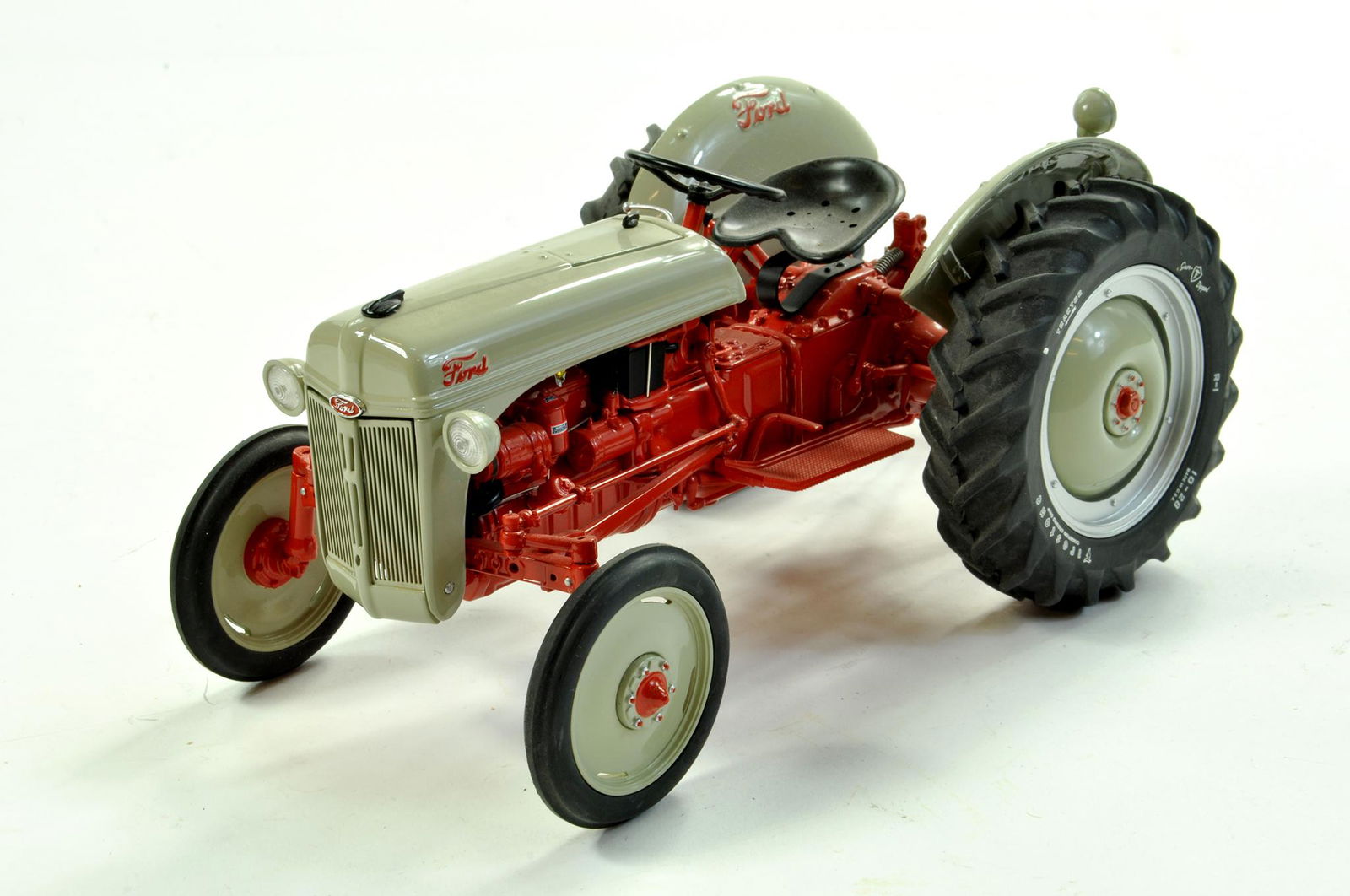 Danbury Mint 1 16 Tractor Issue Comprising Ford 8n Sep 25 M M Auctions In United Kingdom Danbury Mint 1 16 Tractor Issue Comprising Ford 8n Sep 25 M M Auctions In United Kingdom
