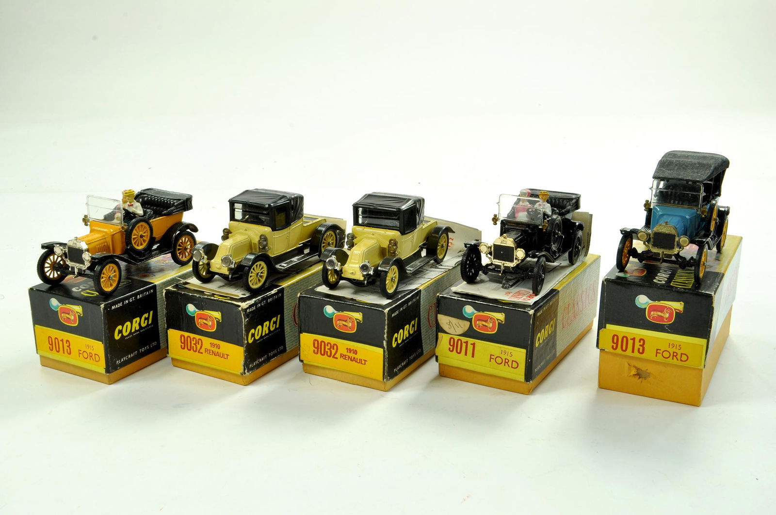 Corgi Classics (Original Series) group of vintage car (1 of 1)