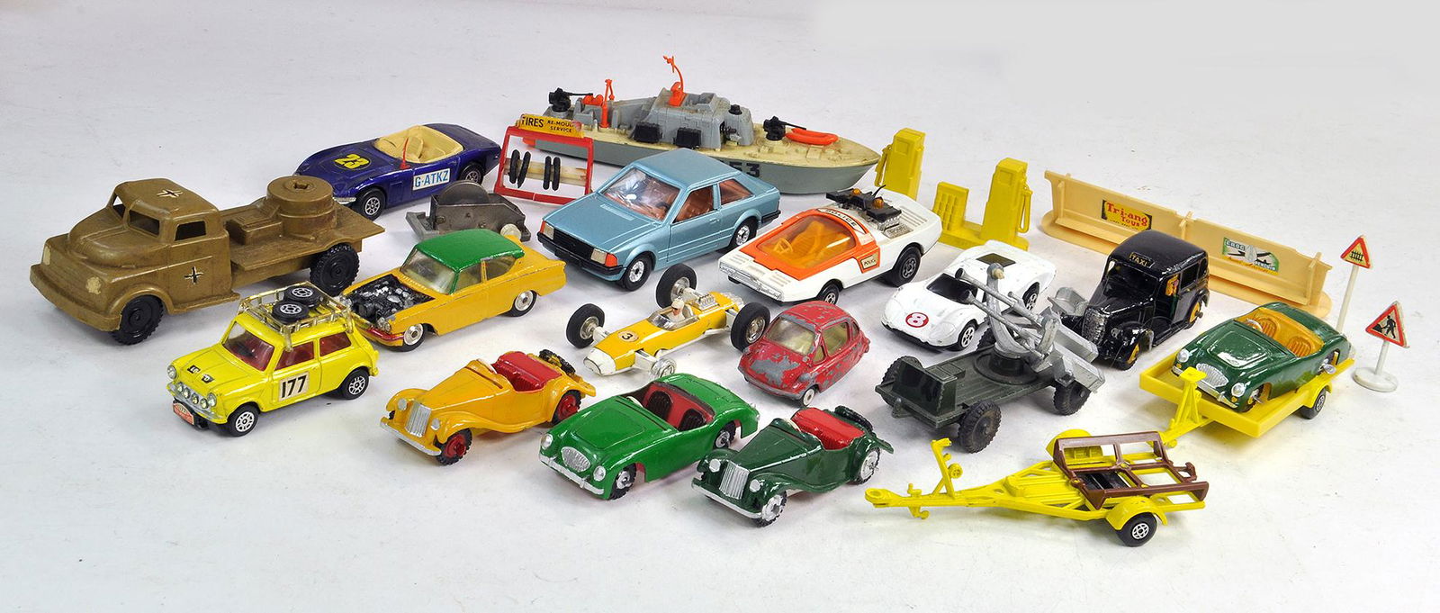 Misc diecast group comprising various makers, Corgi, (1 of 1)