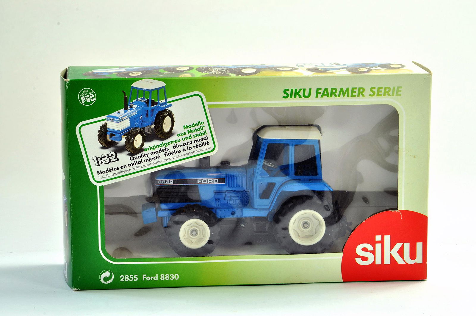 Siku Farm issue comprising 1/32 Ford 8830 Tractor.: Siku Farm issue comprising 1/32 Ford 8830 Tractor. Appears excellent with box. Condition Reports: Please contact us for additional pictures and/or enhanced condition reports.