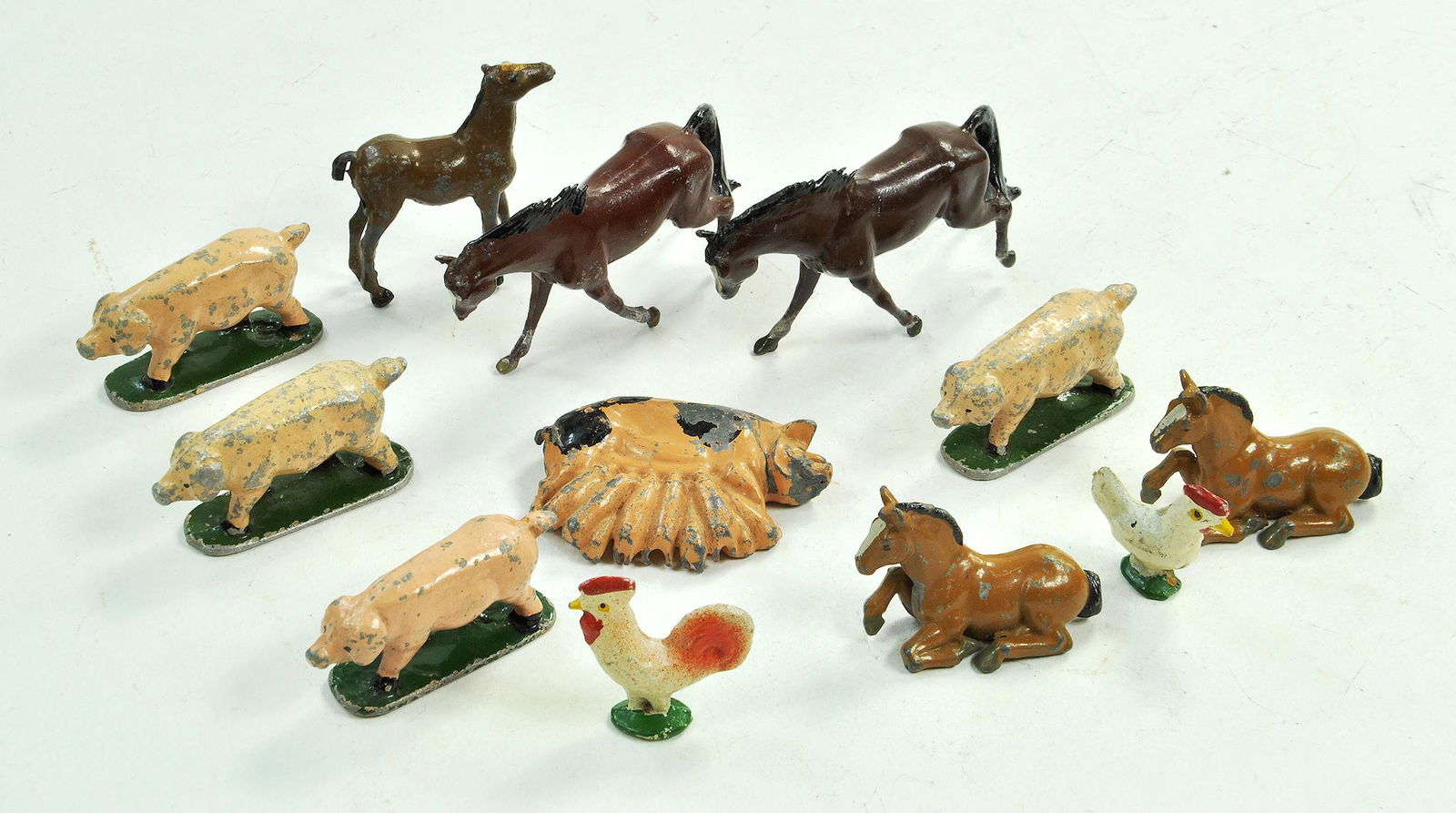A small group of lead metal farm animal figures (1 of 1)