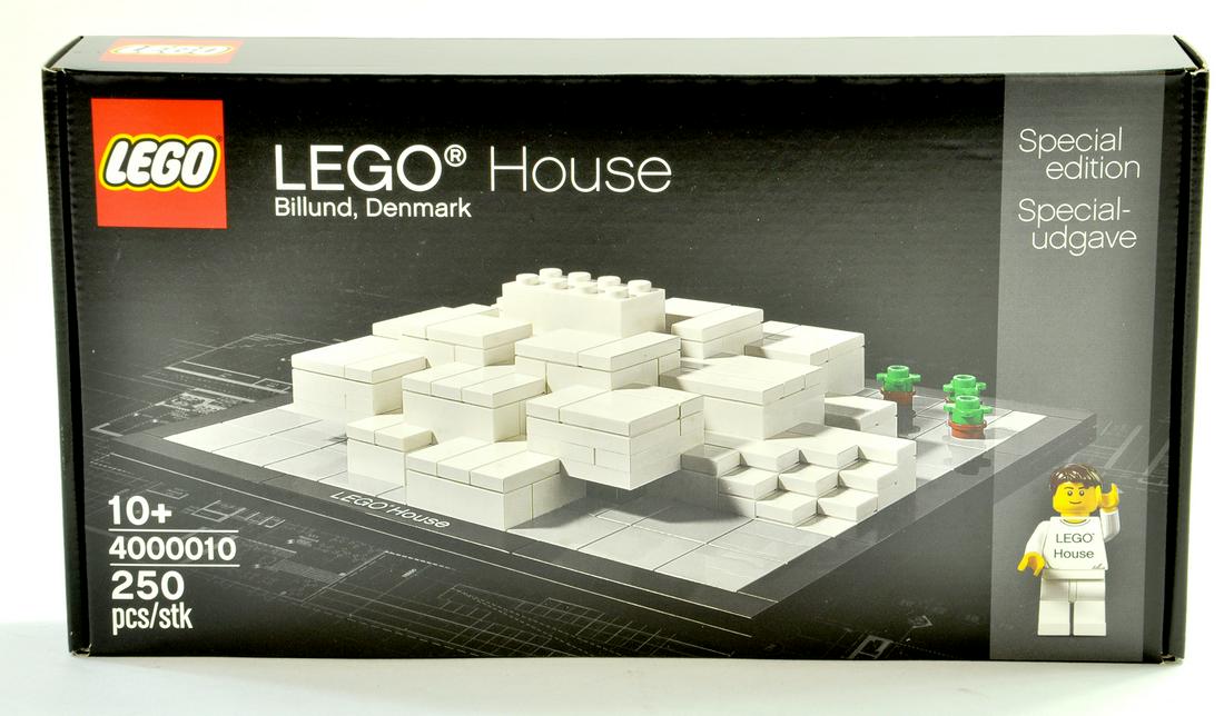 Lego House No. 4000010 Lego House Billund, Denmark.: Lego House No. 4000010 Lego House Billund, Denmark. Unopened. Note: We are always happy to provide additional images for any lot listed in addition to enhanced condition reports. Please email us or se