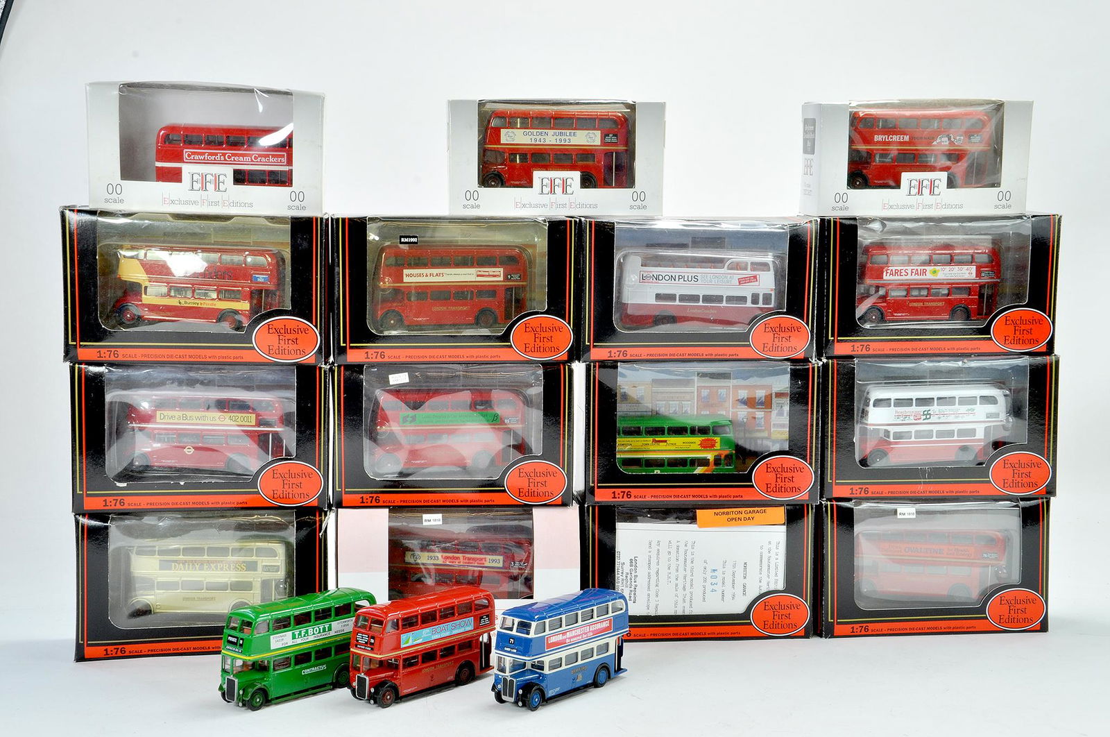 Group of 15 boxed EFE 1/76 Diecast (mostly) Route (1 of 1)