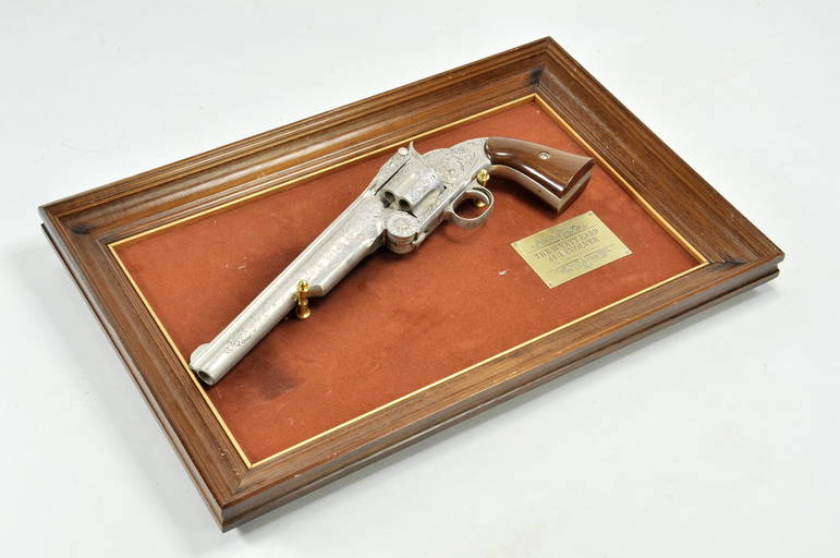 Franklin Mint The Wyatt Earp .44 Revolver. With Frame. Aug 21, 2021