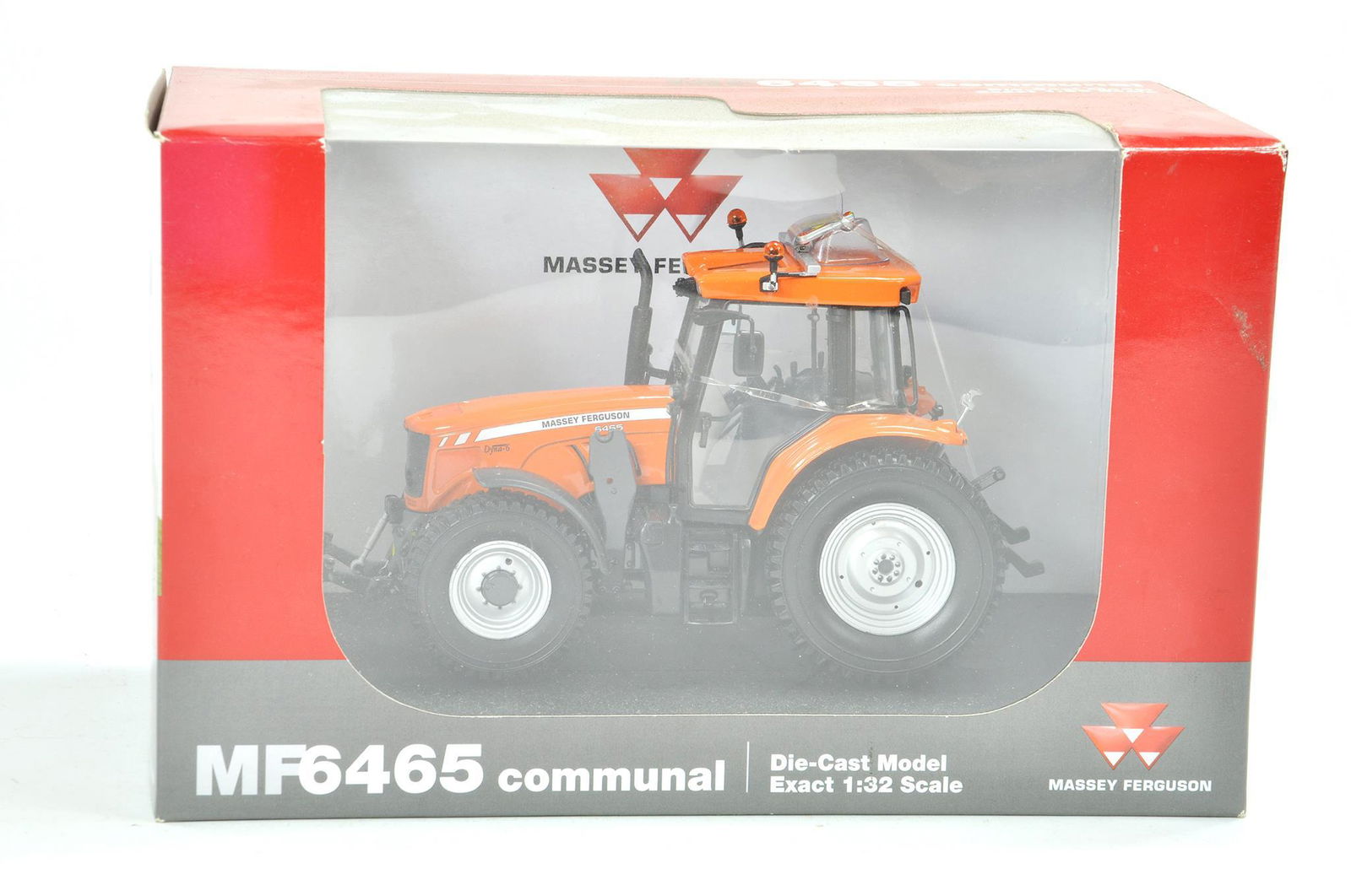 Universal Hobbies 1/32 Farm issue comprising Massey (1 of 1)