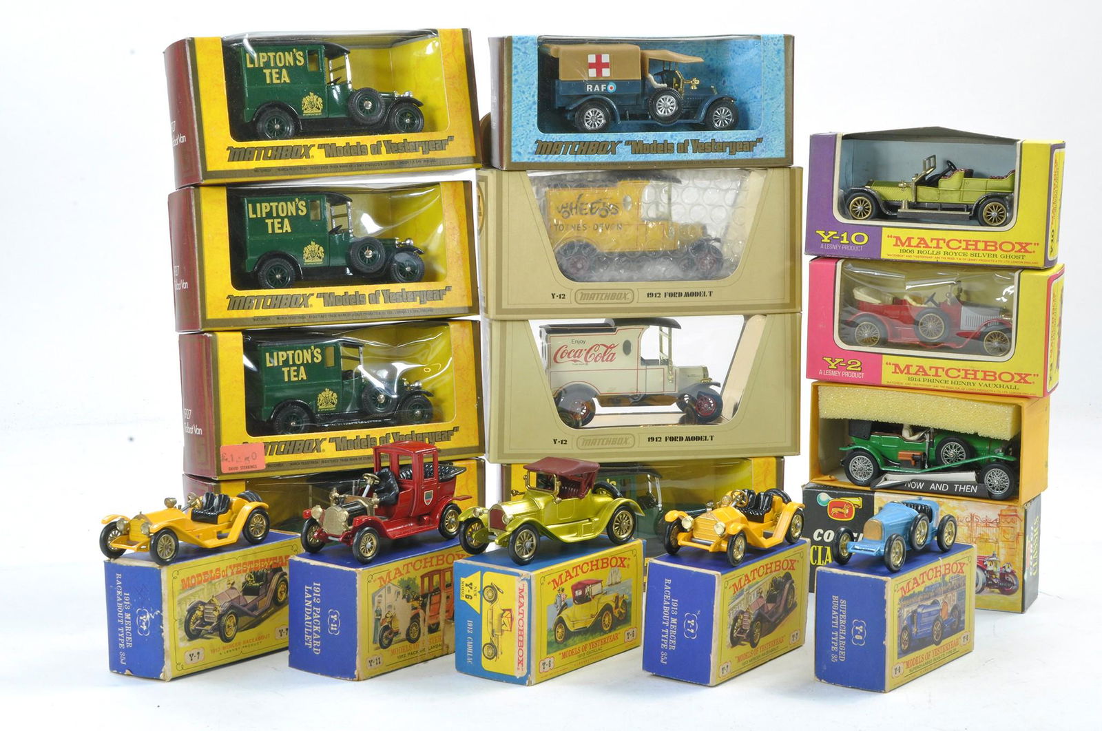 Sixteen Matchbox Models of Yesteryear (inc single Corgi Classics) comprising various series with (1 of 1)