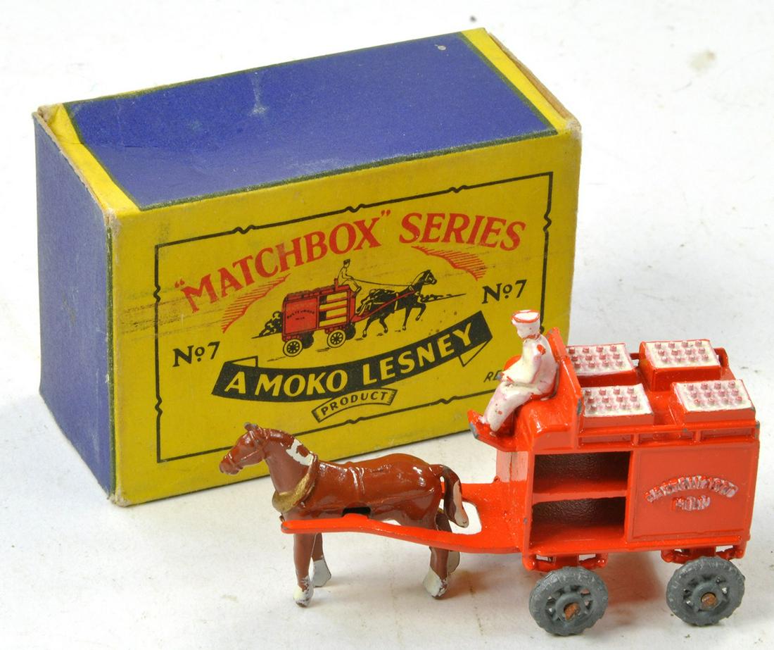 Matchbox Regular Wheels No. 7a Horse Drawn Milk Float. Orange with Brown Horse. White Milk Crates (1 of 2)