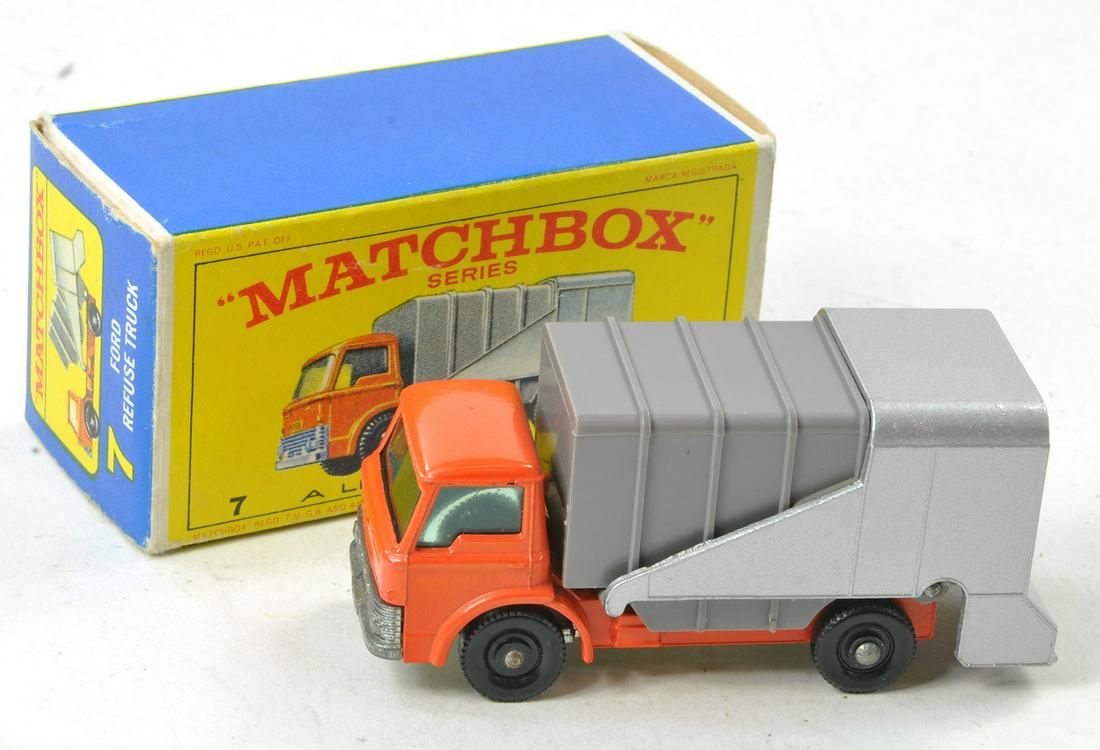 Matchbox Regular Wheels No. 7c Ford Refuse Truck. Orange with Grey / Silver back, Black Plastic (1 of 1)