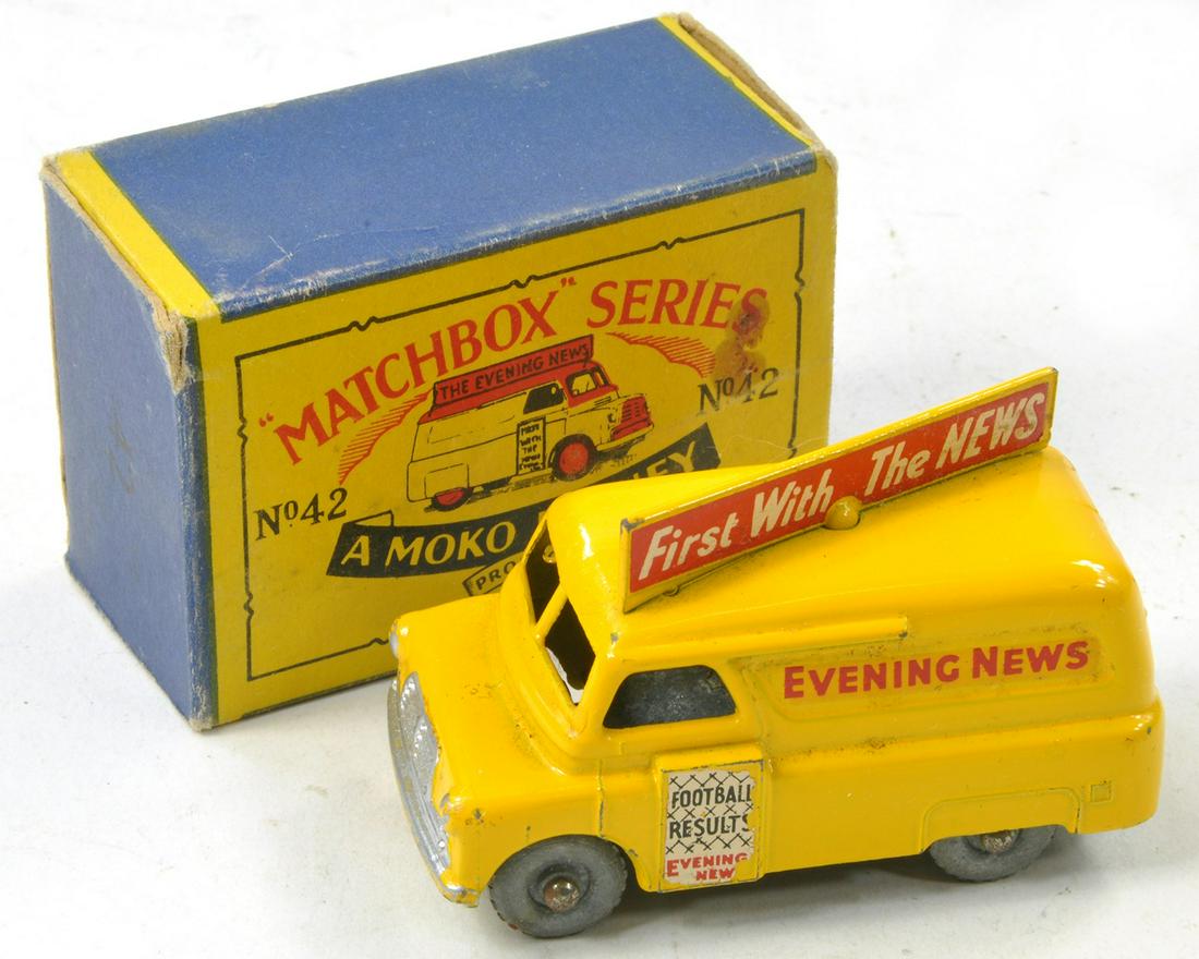 Matchbox Regular Wheels No. 43a Bedford Evening News Van. Yellow with Black Base, Metal Wheels.,: Matchbox Regular Wheels No. 43a Bedford Evening News Van. Yellow with Black Base, Metal Wheels., Silver Trim. Very good, a few minor specks and decal rubs in good to very good box, inner flap torn (st