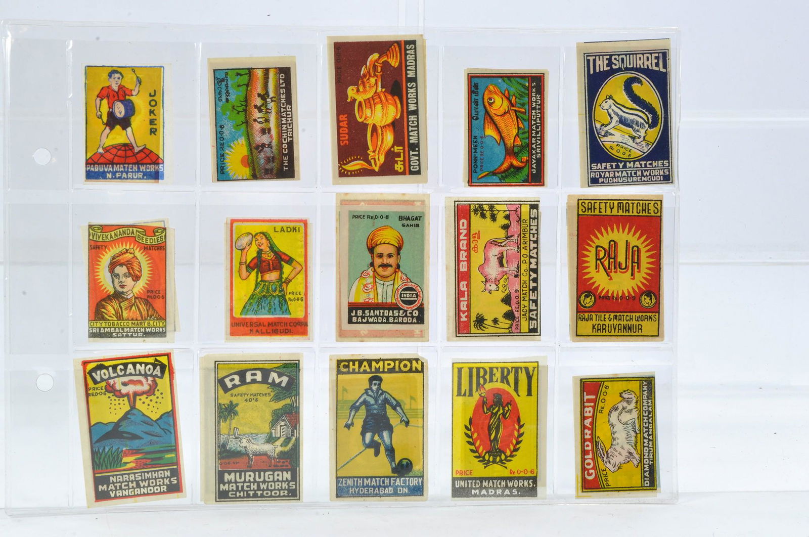 A small selection of vintage Matchbox Labels. (1 of 8)
