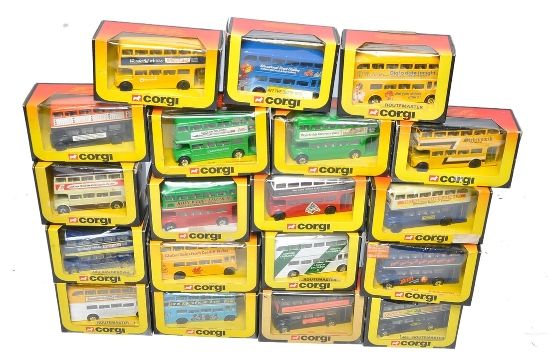 A group of 19 Corgi diecast bus issues (1980's) in various liveries as shown. Mostly excellent in (1 of 1)