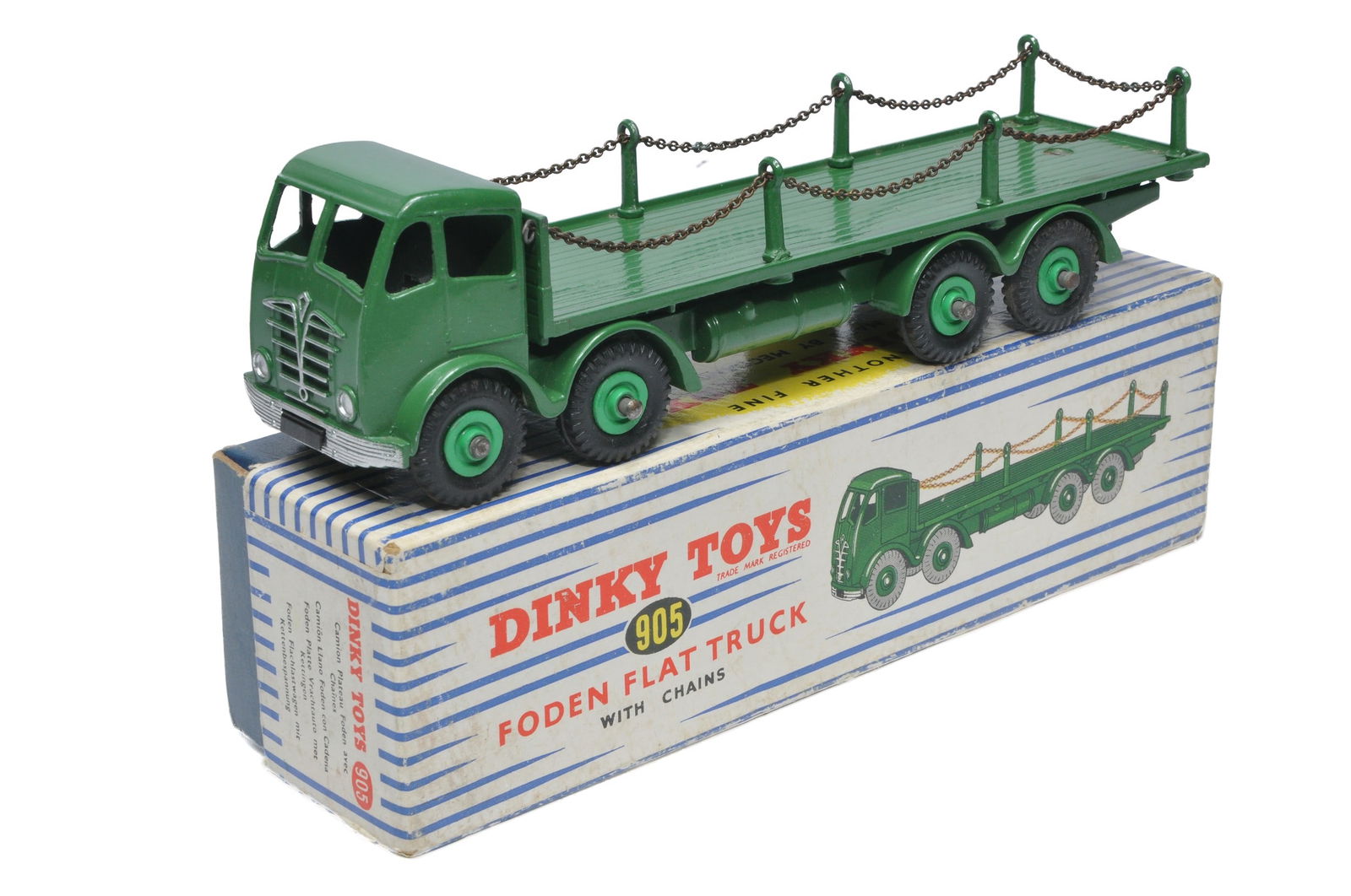 Dinky No. 905 Foden Type 2 Flat Truck with Chains. Green with mid-green hubs. Displays generally (1 of 2)