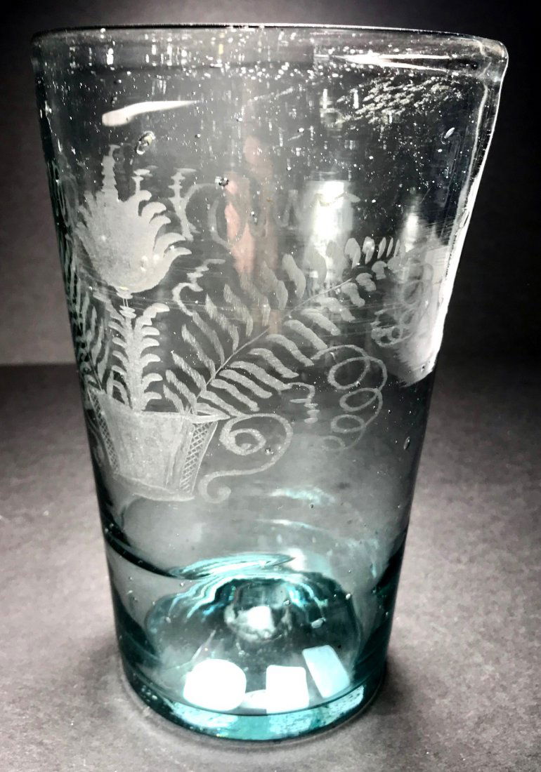 RARE AMERICAN 18TH CENTURY OVERSIZED FLIP GLASS (1 of 4)