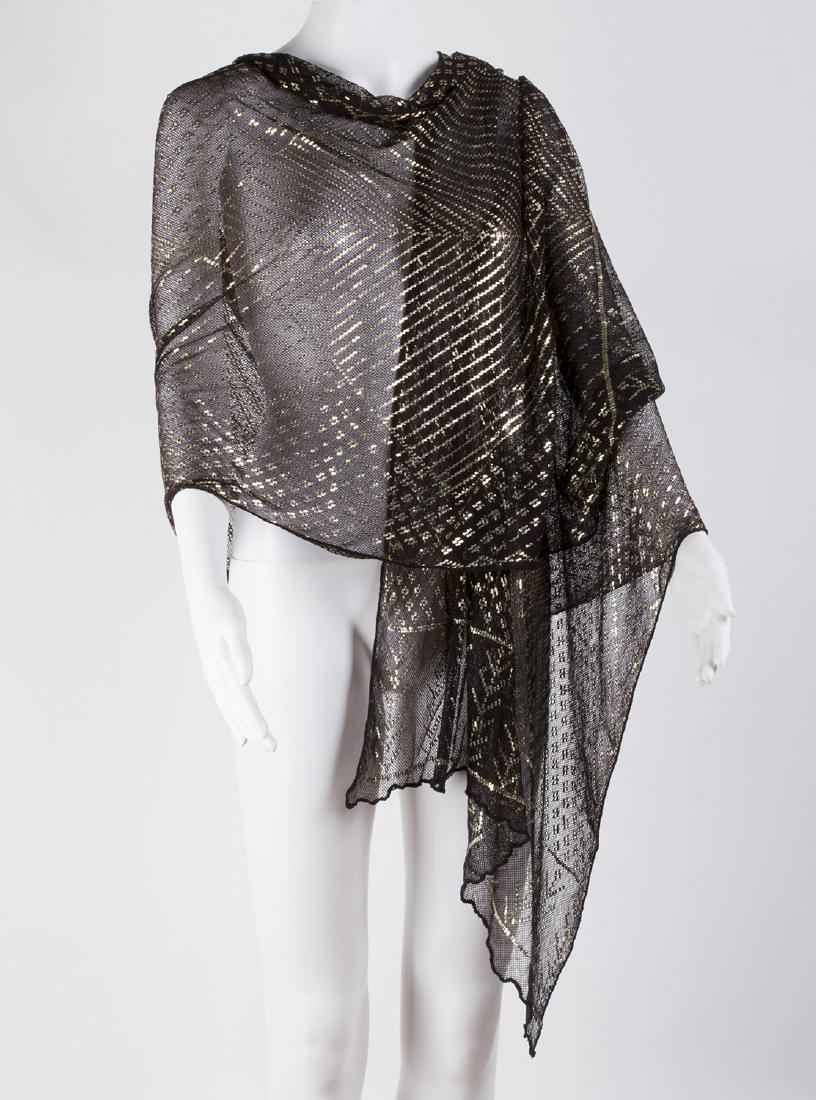 VINTAGE SHAWL (1 of 3)