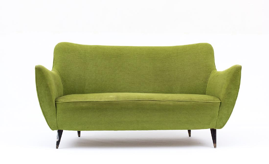 GUGLIELMO VERONESI (attributed to) - Green velvet sofa, (1 of 1)
