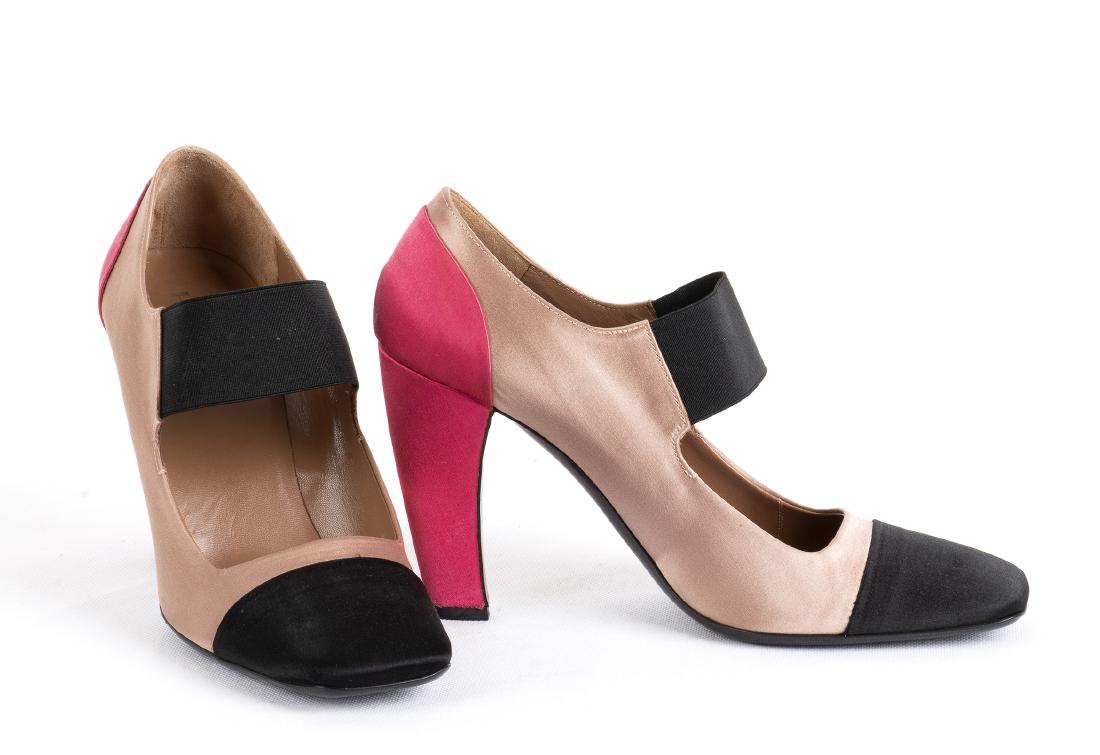 PRADA MARY JANE PUMPS Mid 2000s (1 of 2)