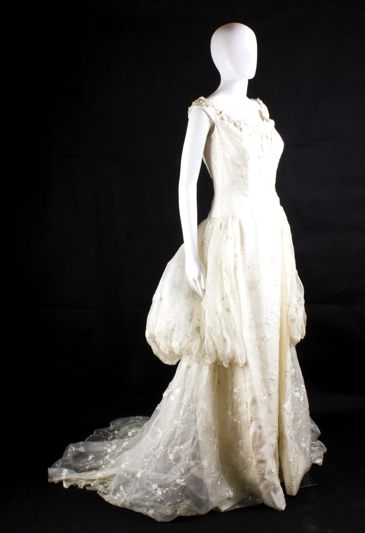 FAUSTO SARLI, ABITO DA SPOSA Early 90s (1 of 1)